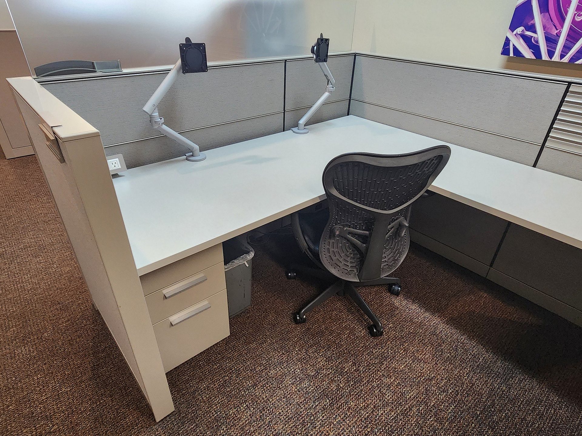 Herman miller canvas workstation used 1